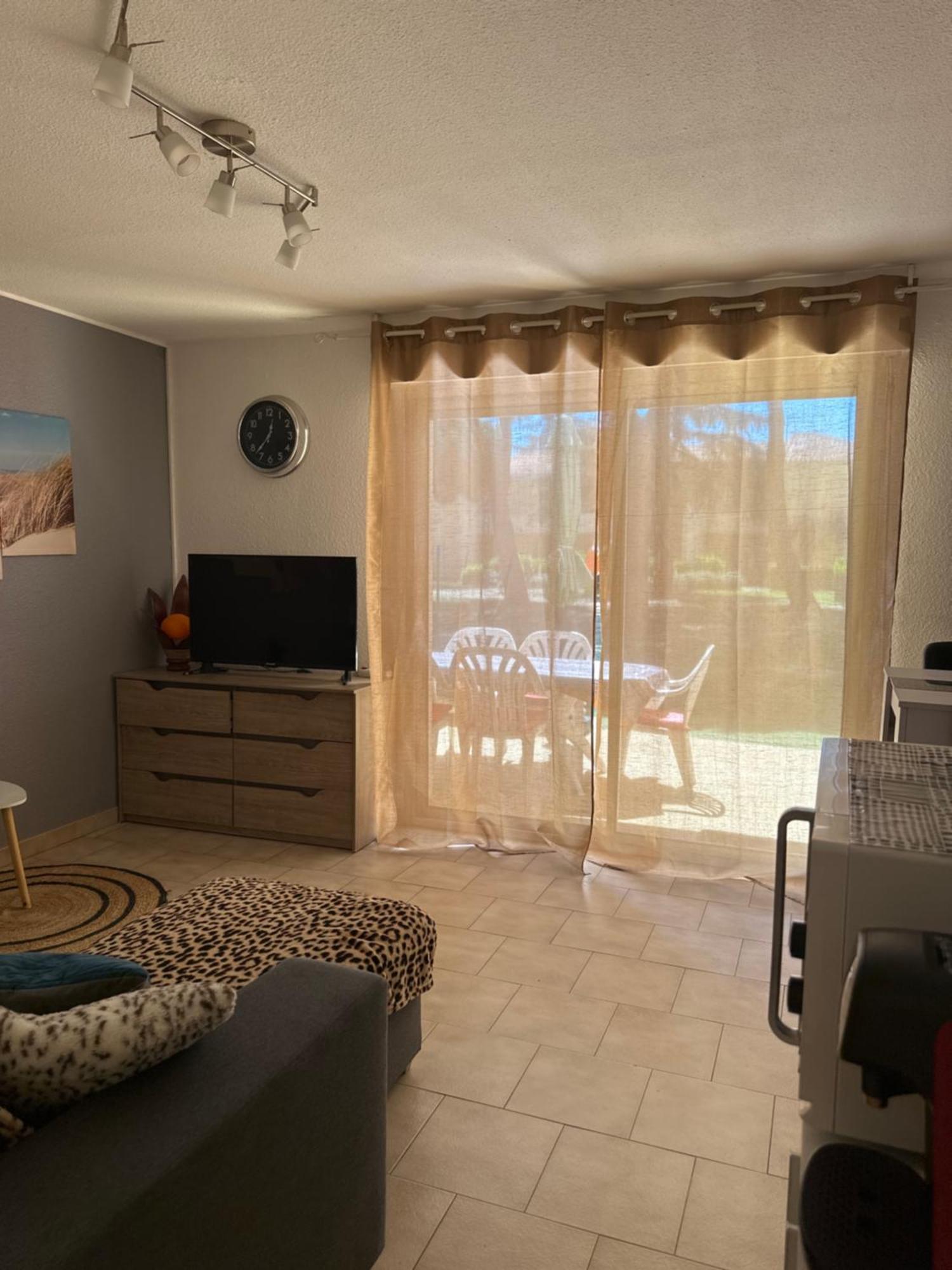 T2 Rdc A En Roussillon Europa 4 Pers ,piscine,clim, Tennis, Parking Apartment