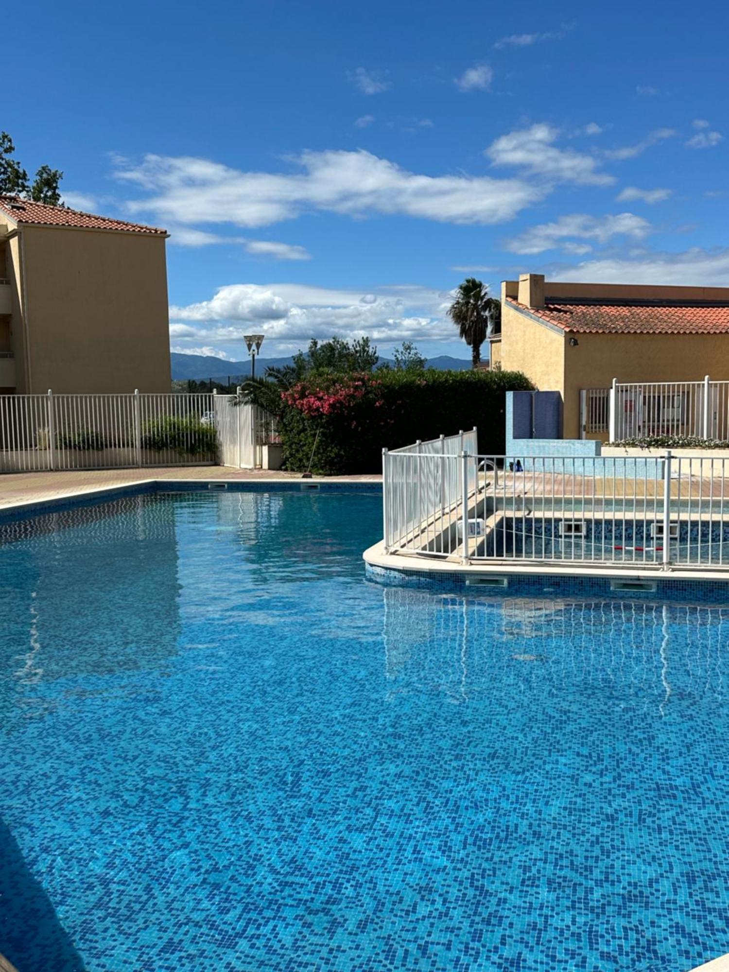 T2 Rdc A En Roussillon Europa 4 Pers ,piscine,clim, Tennis, Parking * Canet-en-Roussillon
