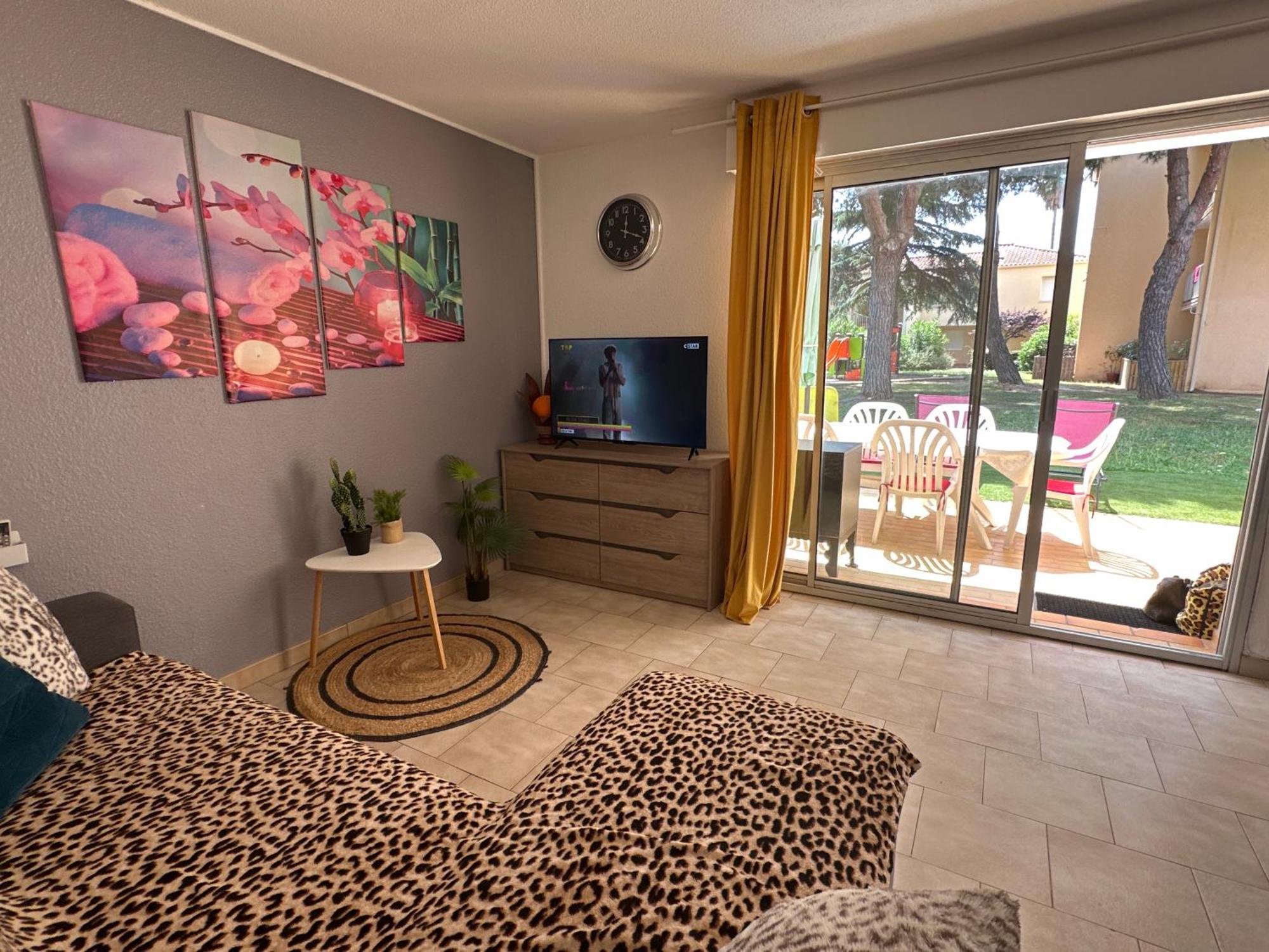 T2 Rdc à En Roussillon Europa 5 Pers ,clim, Piscine, Tennis, Parking * Canet-en-Roussillon